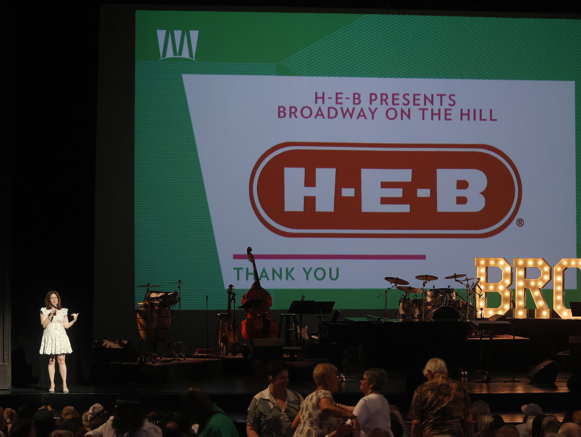 H-E-B presents Broadway on the Hill stage view